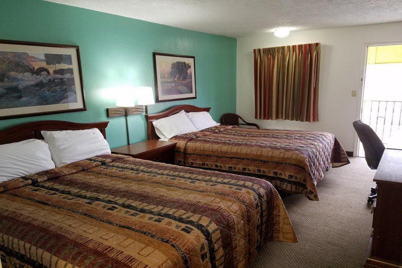 Indy Southwestern Inn-South インディアナポリス エクステリア 写真