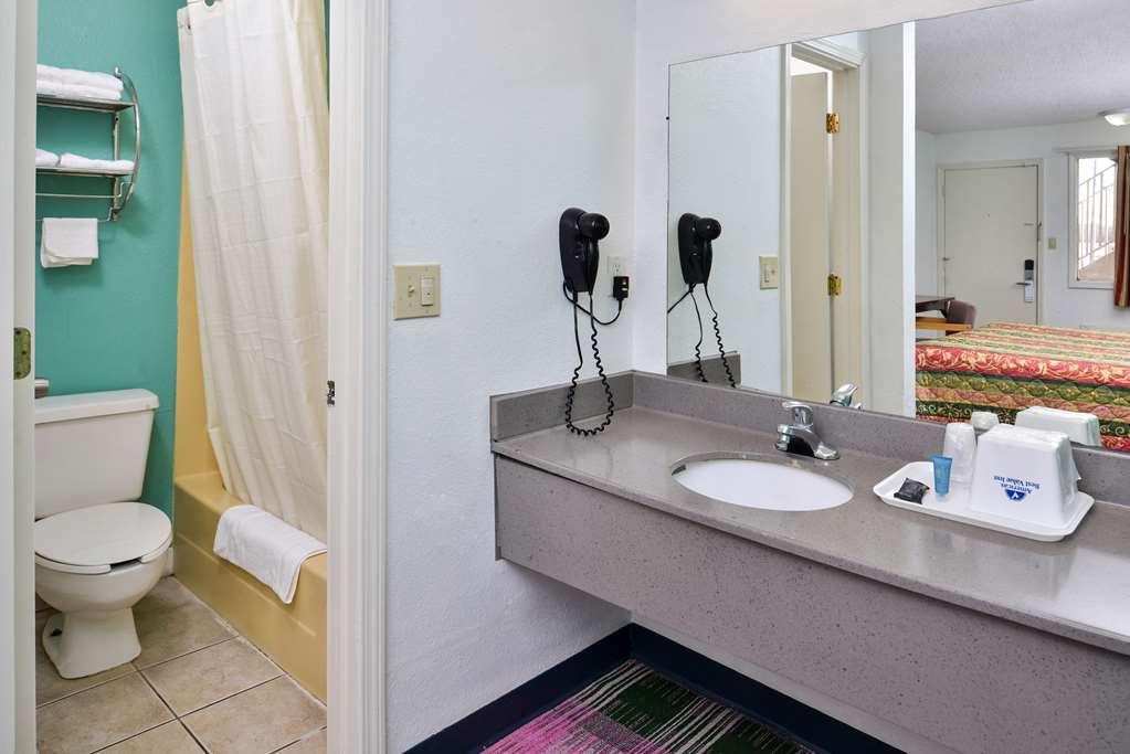 Indy Southwestern Inn-South インディアナポリス 部屋 写真