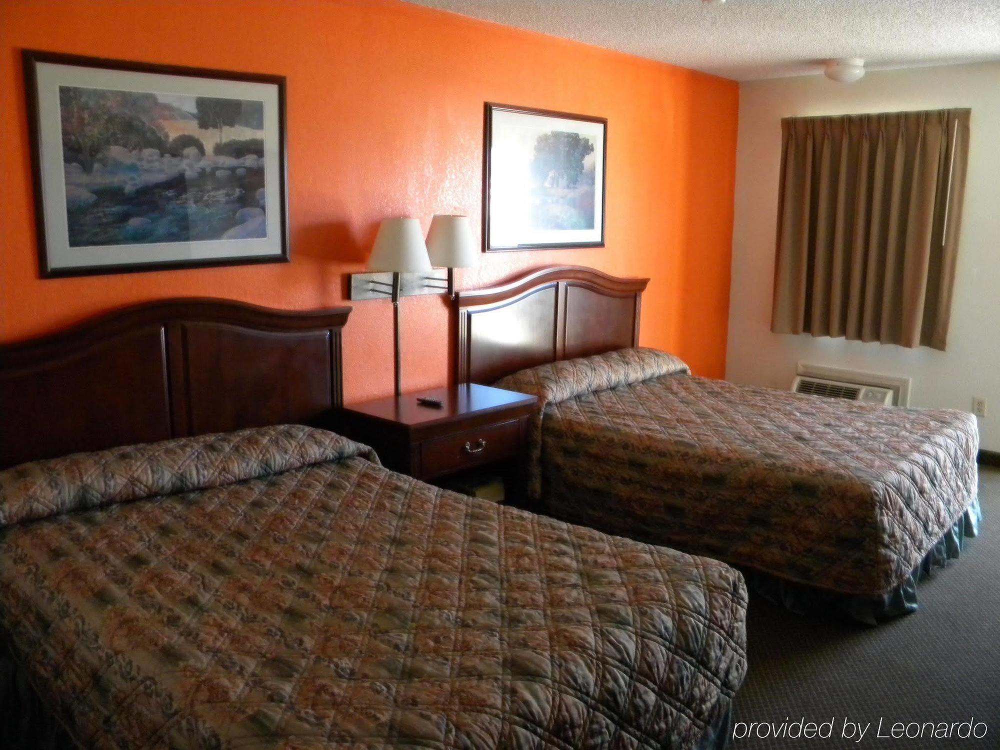 Indy Southwestern Inn-South インディアナポリス 部屋 写真