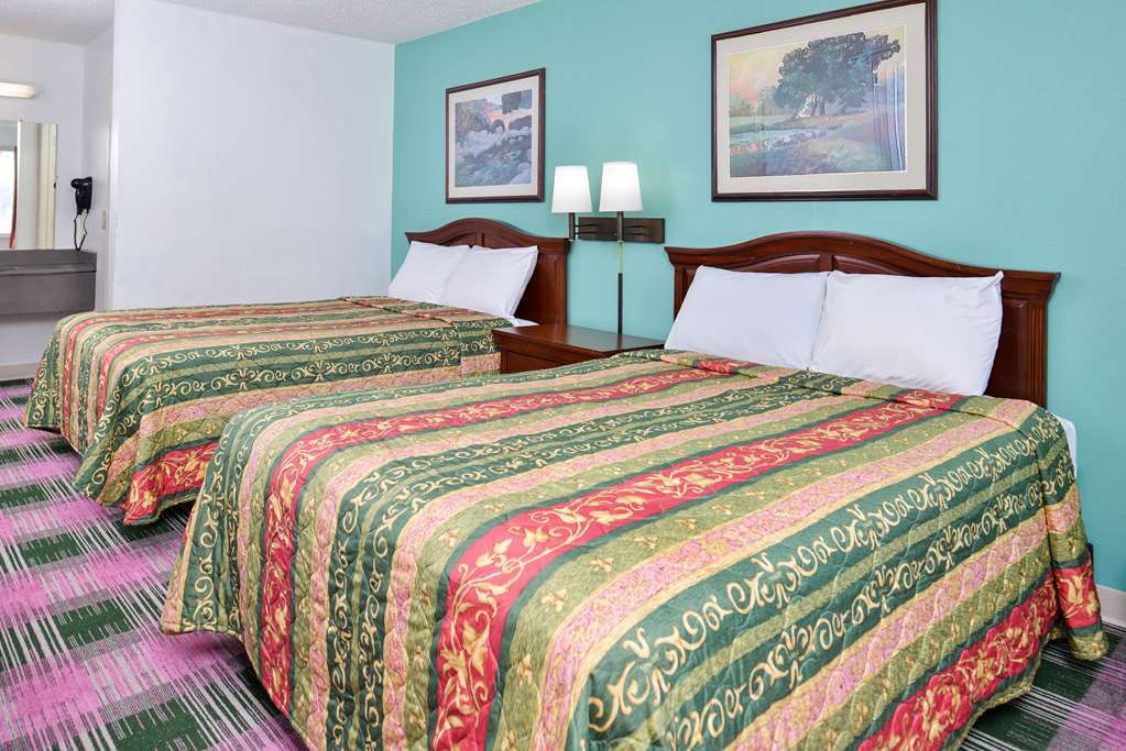 Indy Southwestern Inn-South インディアナポリス 部屋 写真