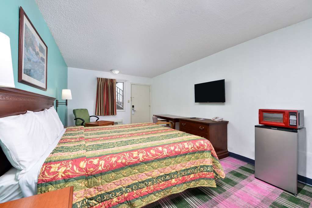 Indy Southwestern Inn-South インディアナポリス 部屋 写真