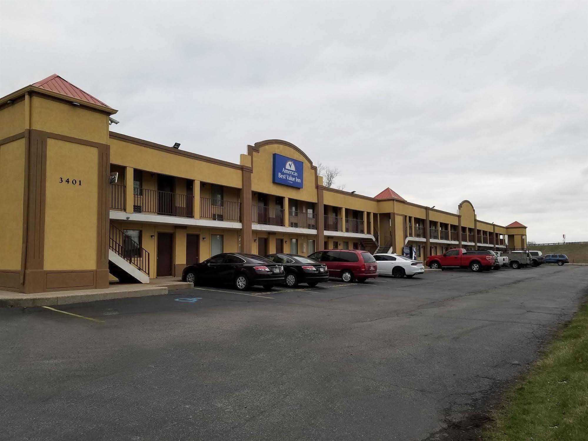Indy Southwestern Inn-South インディアナポリス エクステリア 写真